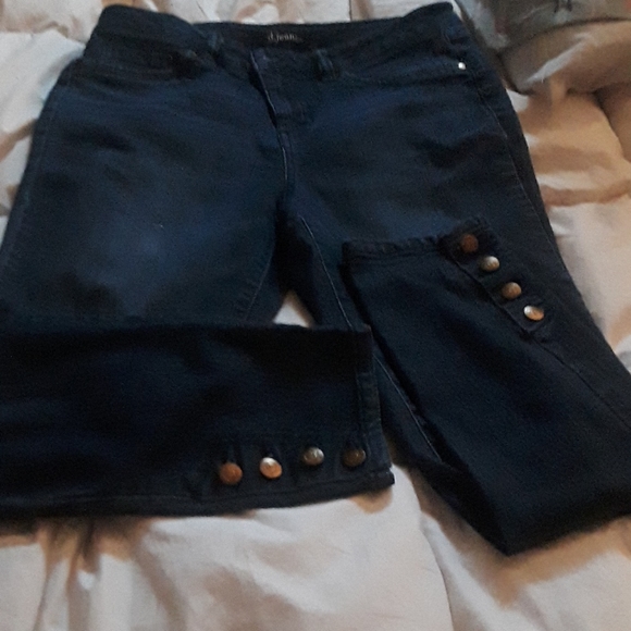 Jeans - Picture 2 of 6